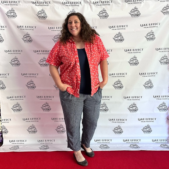 Meet your Posher, Amy - Picture 1 of 1